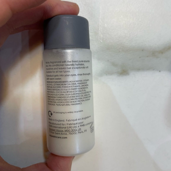 ESPA Bergamot & Jasmine Hair Conditioner - 40mL - Picture 2 of 2